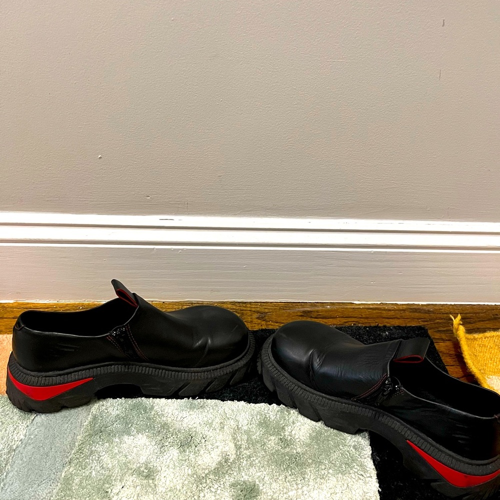 E8 by Miista size 39EU/ 8.5-9US womens black leather shoes